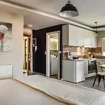 Panoramic Luxurious Penthouse